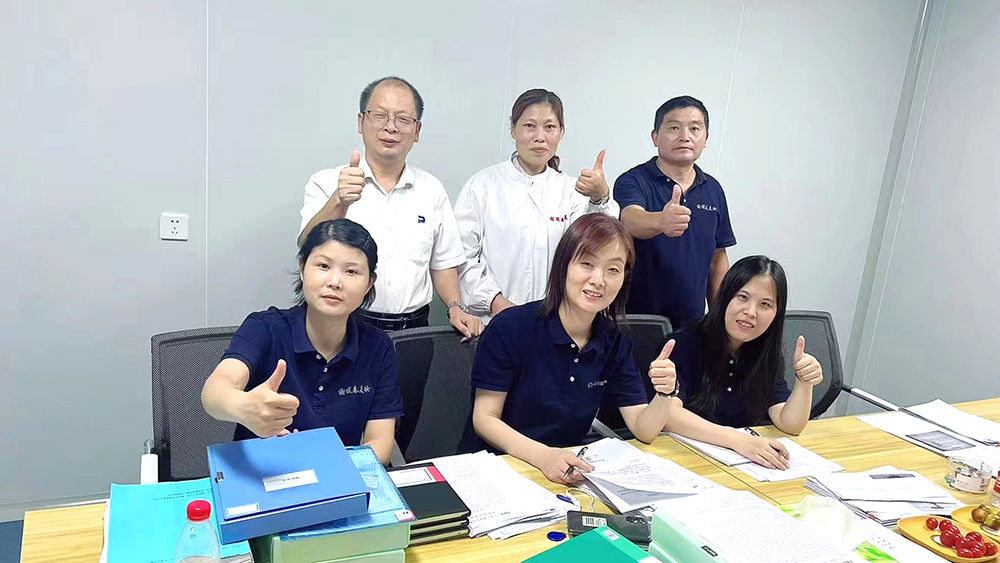 謝馥春-百年老字號中層領(lǐng)導(dǎo)-2.jpg
